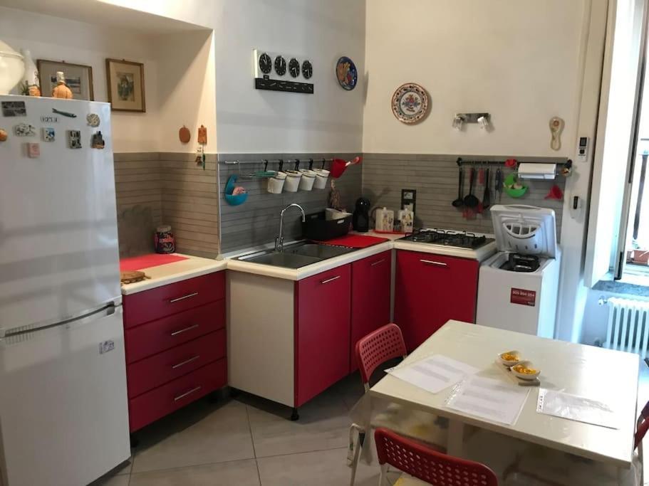 Casa Vacanza Trinita نابولي المظهر الخارجي الصورة